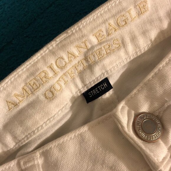 American Eagle Distressed Jeans - Picture 6 of 7